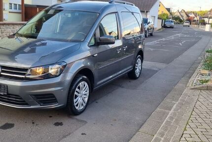 VW Caddy 93.300 km 18.990 € Stammheim 97509
