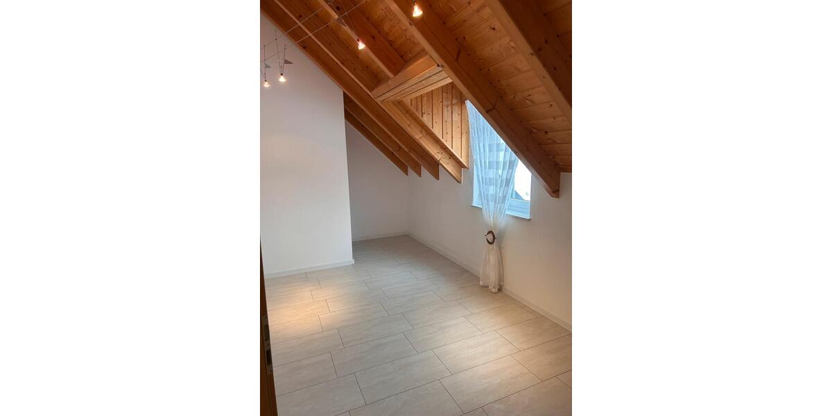 Doppelhaushälfte Ansbach - 3.5 Zimmer, 82 m&sup2;, 1.300&euro; | Angebot:26519941