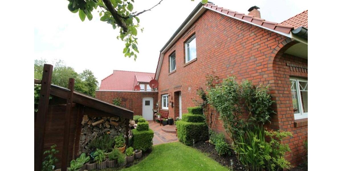Einfamilienhaus Aurich Georgsfeld und Tannenhausen - 9 Zimmer, 260 m&sup2;, 650.000&euro; | Angebot:26135642