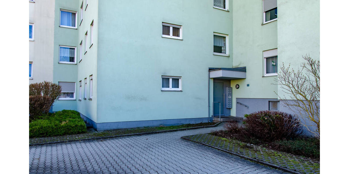 Etagenwohnung Amberg - 3 Zimmer, 92 m&sup2;, 258.000&euro; | Angebot:25926747