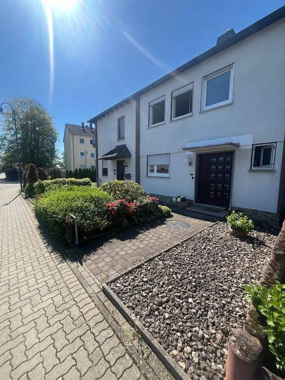 Reihenendhaus mit separater EinliegerWohnung und vielseitigen Nutzungsmöglichkeiten