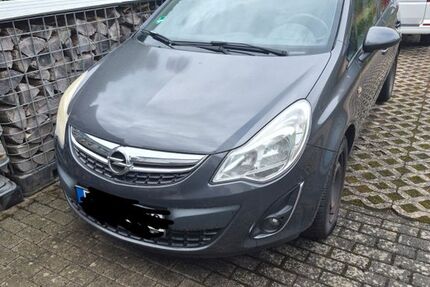 Opel Corsa 138.000 km 2.500 &euro; Heidenrod-Geroldstein 65321
