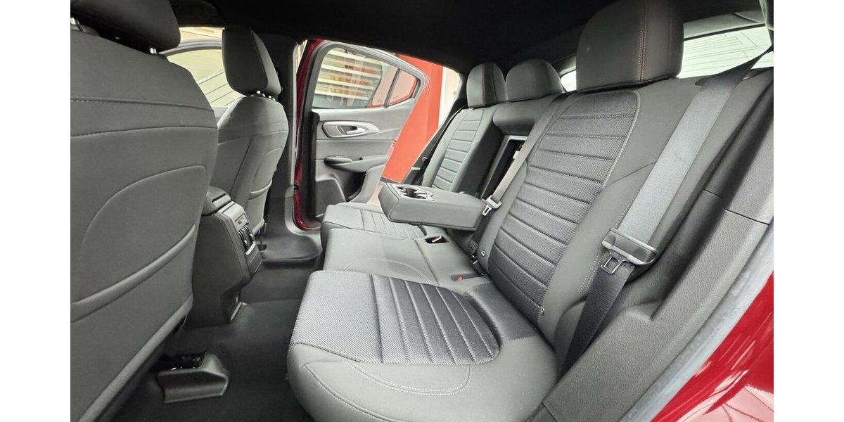 Alfa Romeo Tonale 1.6 VGT-D Sprint ACC Sitzheizung 12.000 km 23.285 &euro; Lich 35423