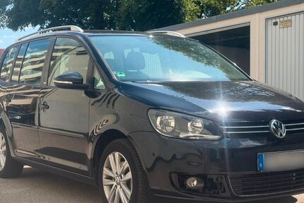 VW Touran 130.000 km 5.800 &euro; Puchheim 82178