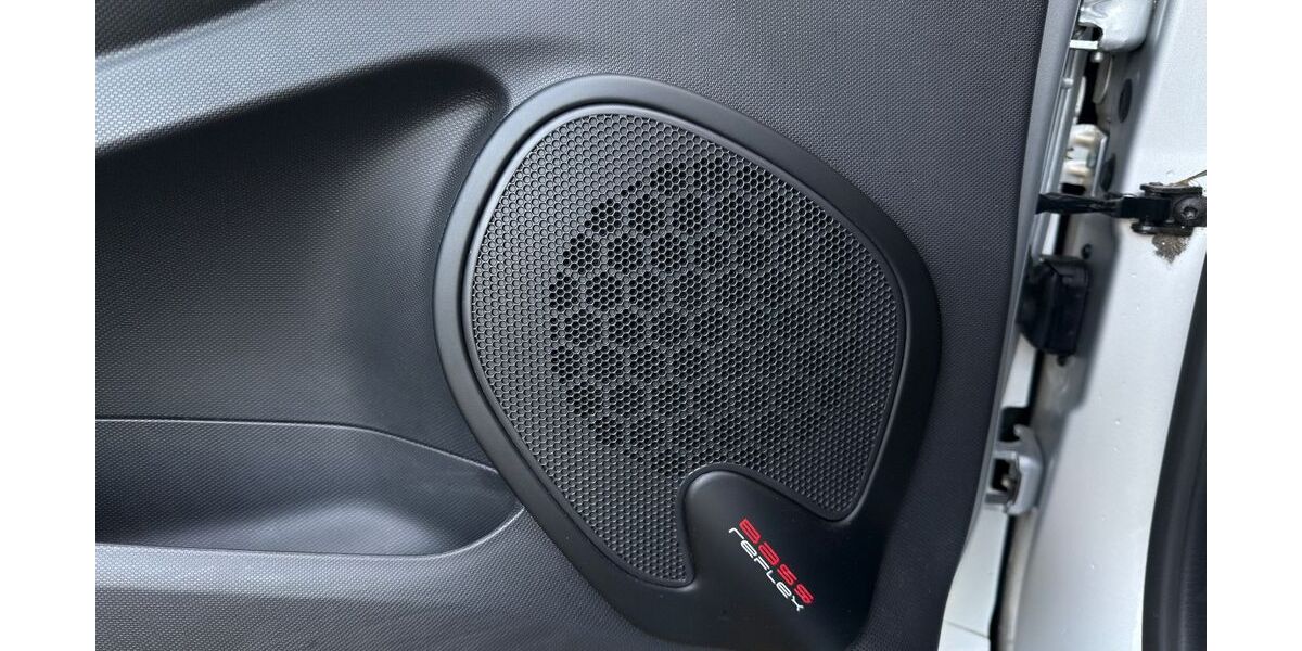 Renault Clio 69.700 km 12.900 &euro; Duisburg 47259