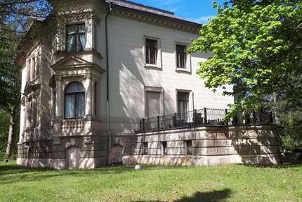 Haus Großschönau - 10 Zimmer, 369 m&sup2;, 1.650&euro; | Angebot:21669001