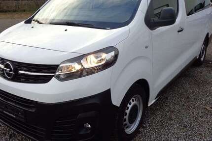 Opel Vivaro 135.414 km 17.255 &euro; Bremervörde 27432