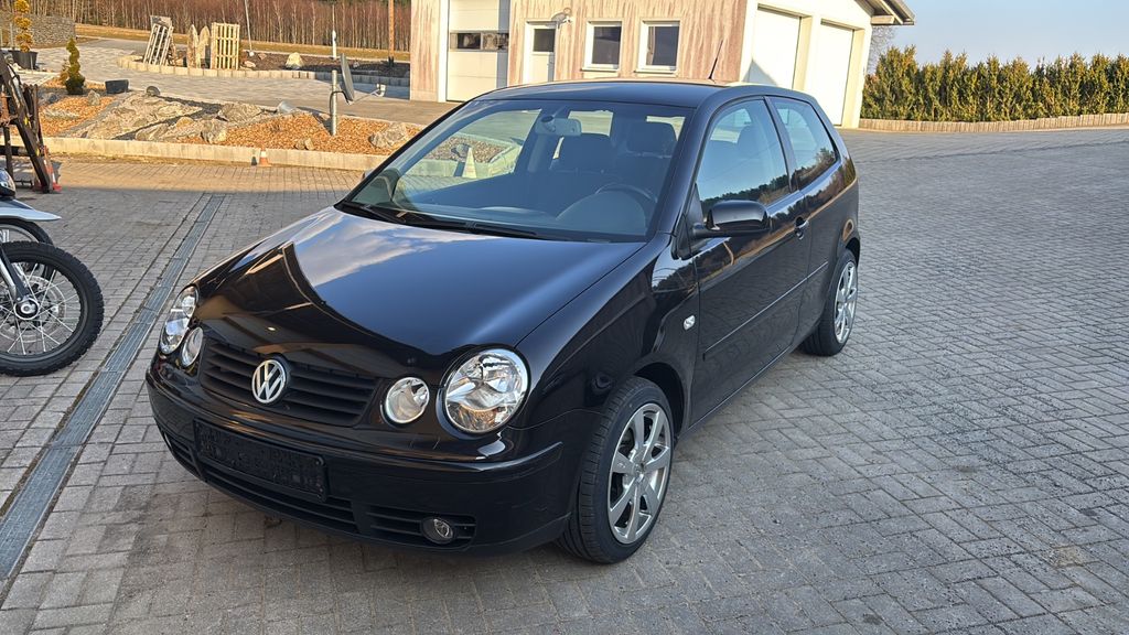 VW Polo 69.800 km 6.990 &euro; Spiegelau 94518