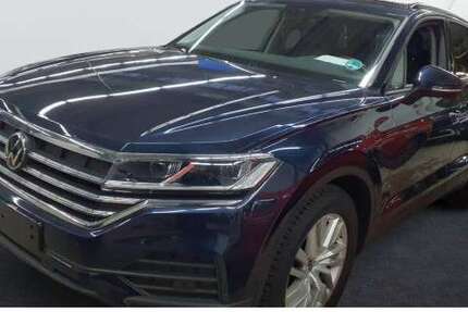 VW Touareg 22.237 km 51.870 &euro; Berlin 13581