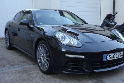 Porsche Panamera 220.000 km 29.900 &euro; Ostfildern 73760