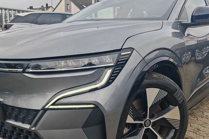 Renault Megane 88.522 km 17.017 &euro; Wölfersheim 61200