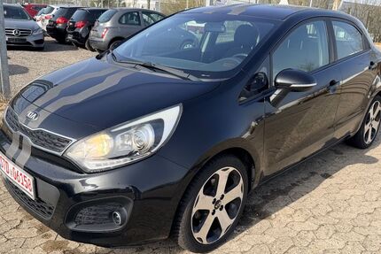 Kia Rio 154.000 km 5.999 &euro; Buxtehude 21614