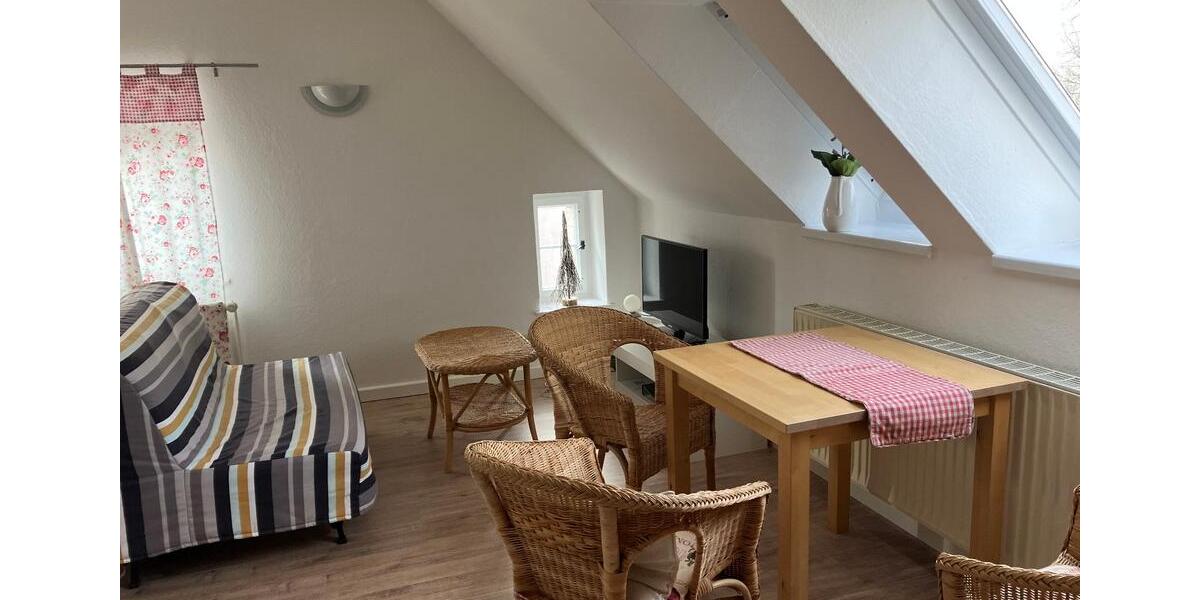 Dachgeschoßwohnung Neustadt (Dosse) - 1.5 Zimmer, 35 m&sup2;, 500&euro; | Angebot:25161904