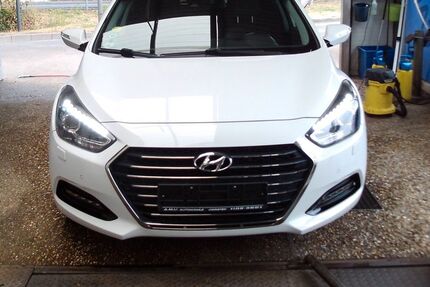 Hyundai i40 144.000 km 8.990 &euro; Oer-Erkenschwick 45739
