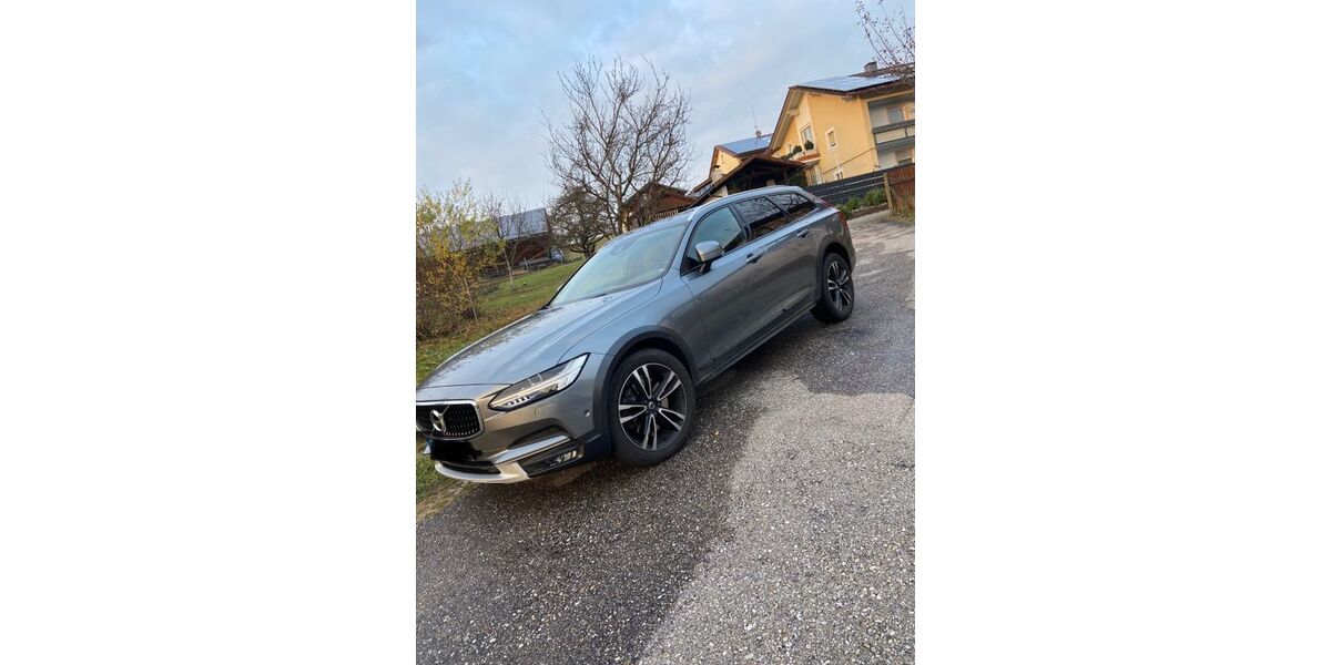 Volvo V90 Cross Country 109.000 km 22.999 &euro; Stubenberg 94166