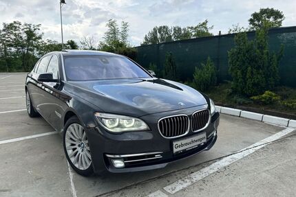 BMW 750