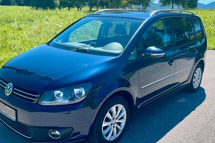 VW Touran 204.000 km 8.200 € Grabenstätt 83355