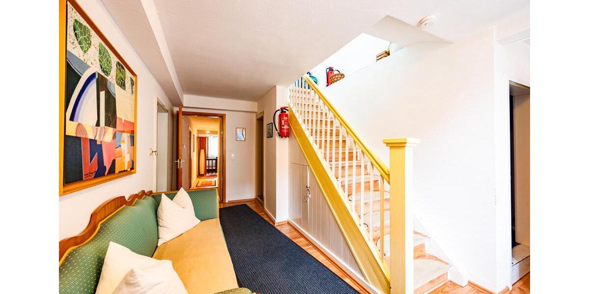 Einfamilienhaus Emmendingen - 15 Zimmer, 625 m&sup2;, 4.550&euro; | Angebot:26131094