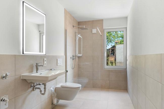 Dachgeschoßwohnung Bad Füssing - 3 Zimmer, 97 m&sup2;, 1.650&euro; | Angebot:22240011