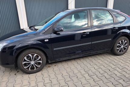Ford Focus 98.500 km 3.850 &euro; Küps 96328