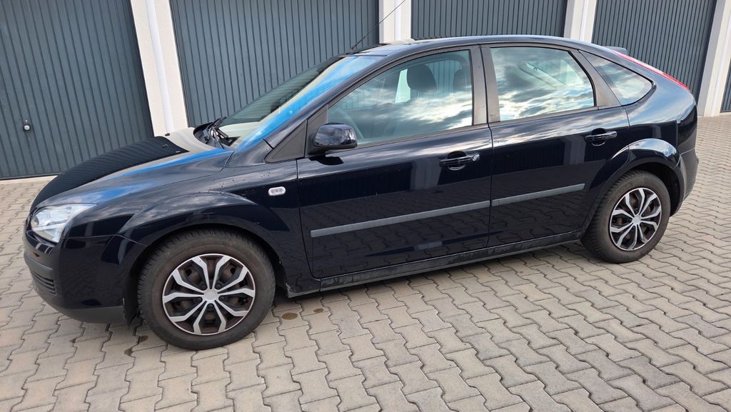 Ford Focus 98.500 km 3.850 &euro; Küps 96328