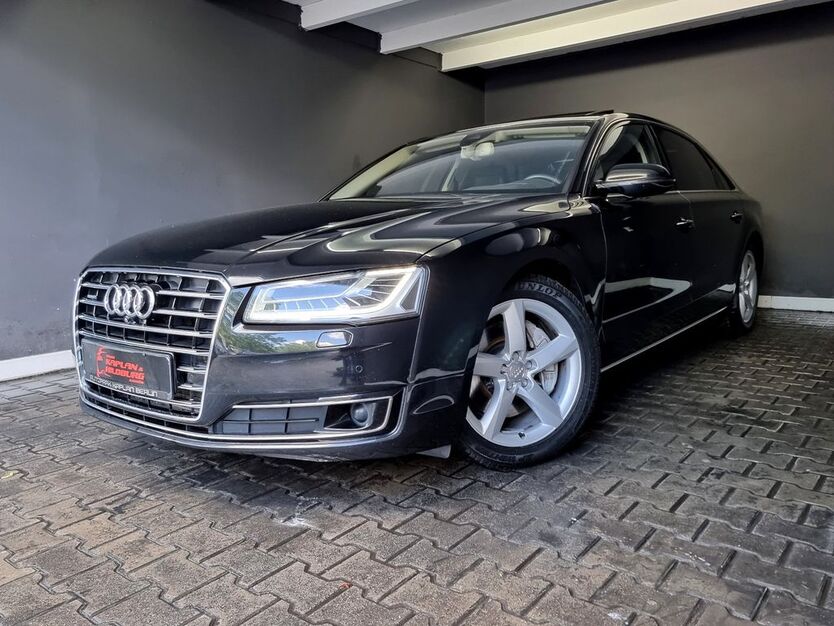Audi A8 183.000 km 27.990 € Berlin 12279