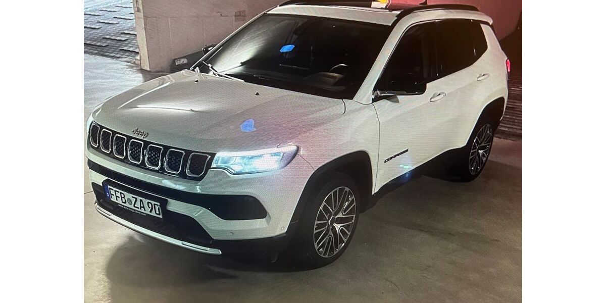 Jeep Compass 42.000 km 21.700 &euro; Fürstenfeldbruck 82256