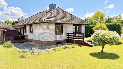 EBENERDIG WOHNEN MIT VOLLKELLER UND GARAGE - Einfamilienhaus Bad Bodenteich | Angebot:27095182