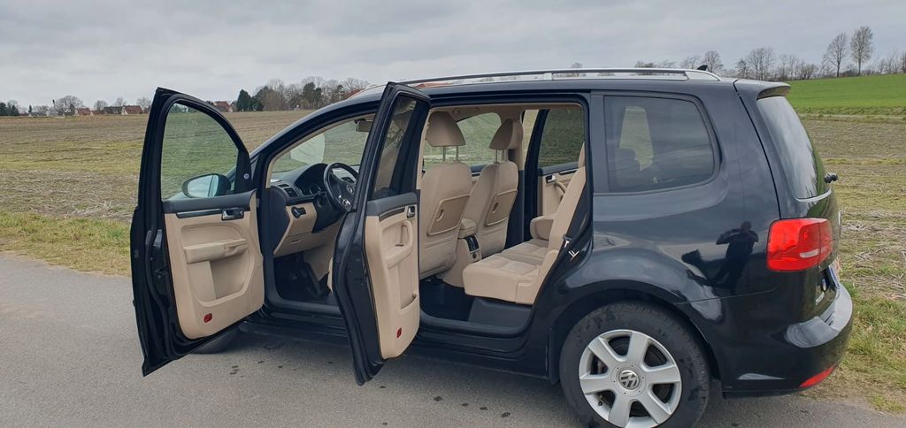 VW Touran 223.756 km 6.975 &euro; Celle 29225