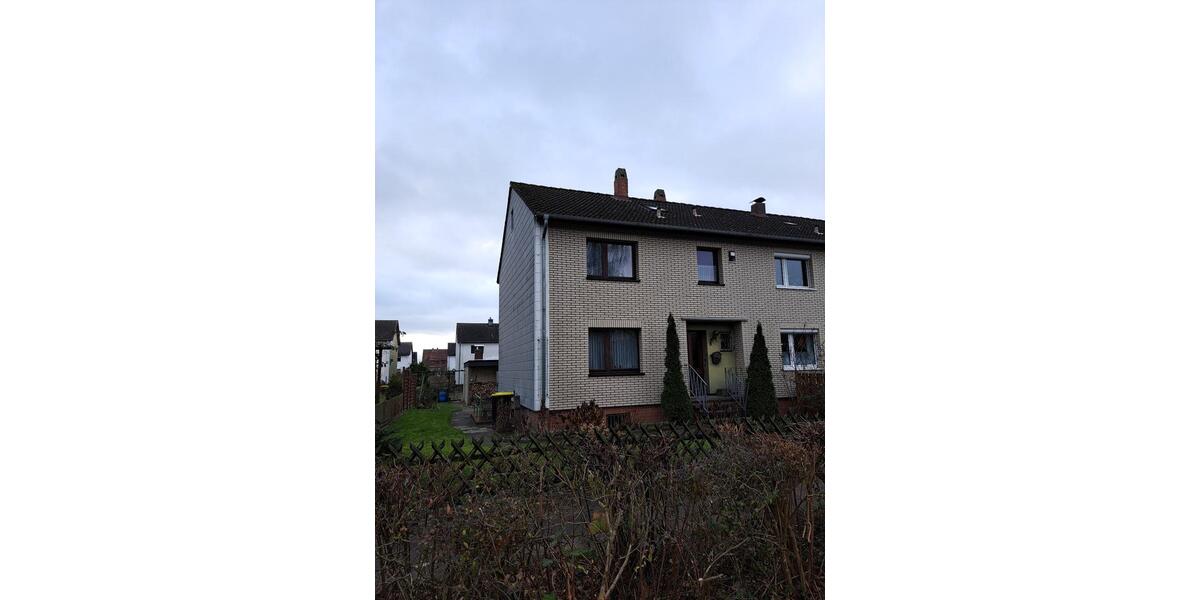 Reihenhaus Sarstedt - 5 Zimmer, 100 m&sup2;, 250.000&euro; | Angebot:25283367