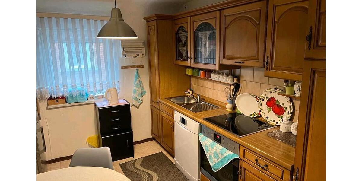 Etagenwohnung Zirndorf - 6 Zimmer, 145 m&sup2;, 270.000&euro; | Angebot:27077343