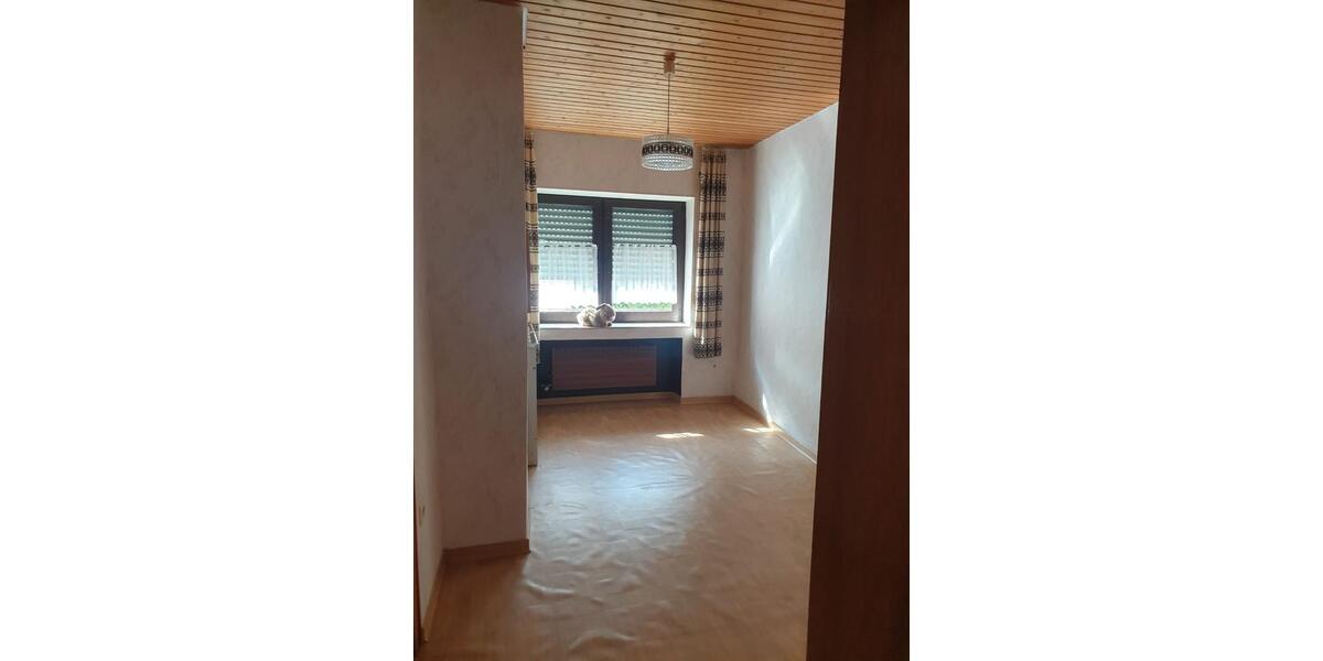 Reihenhaus Remagen - 6 Zimmer, 215 m&sup2;, 260.000&euro; | Angebot:27227804