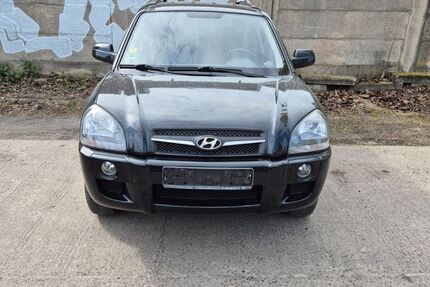 Hyundai TUCSON 133.000 km 3.700 &euro; Berlin 13055