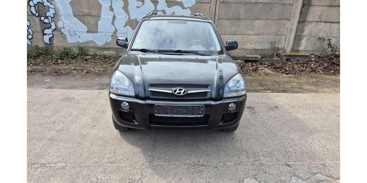 Hyundai TUCSON 133.000 km 3.700 &euro; Berlin 13055