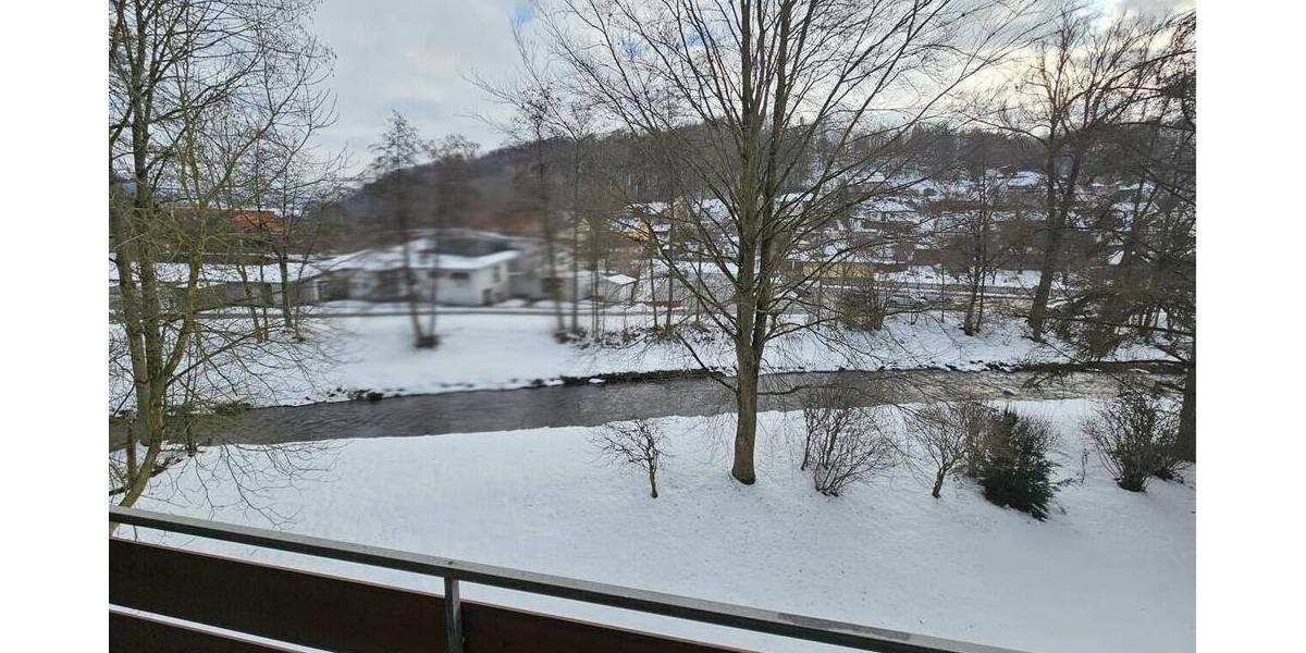 Etagenwohnung Bad Berneck - 3 Zimmer, 70 m&sup2;, 120.000&euro; | Angebot:25957411