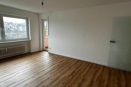 Erstbezug nach Modernisierung - 2-Zimmer-Wohnung mit Balkon in Si 2 zimmer