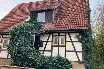 Haus Schrozberg - 8 Zimmer, 114 m&sup2;, 139.000&euro; | Angebot:23971571