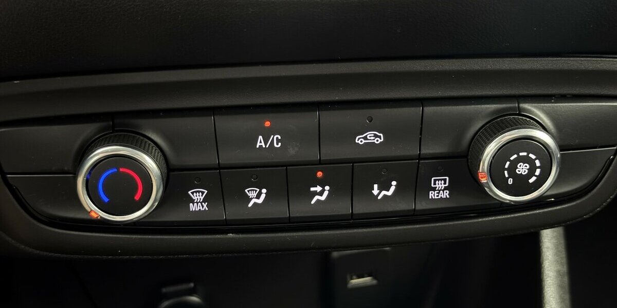 Opel Crossland Edition 1.2 LED Carplay Tempomat 35.600 km 12.120 &euro; Lich 35423