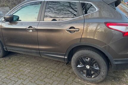 Nissan Qashqai 47.800 km 11.100 &euro; Hamburg 21079