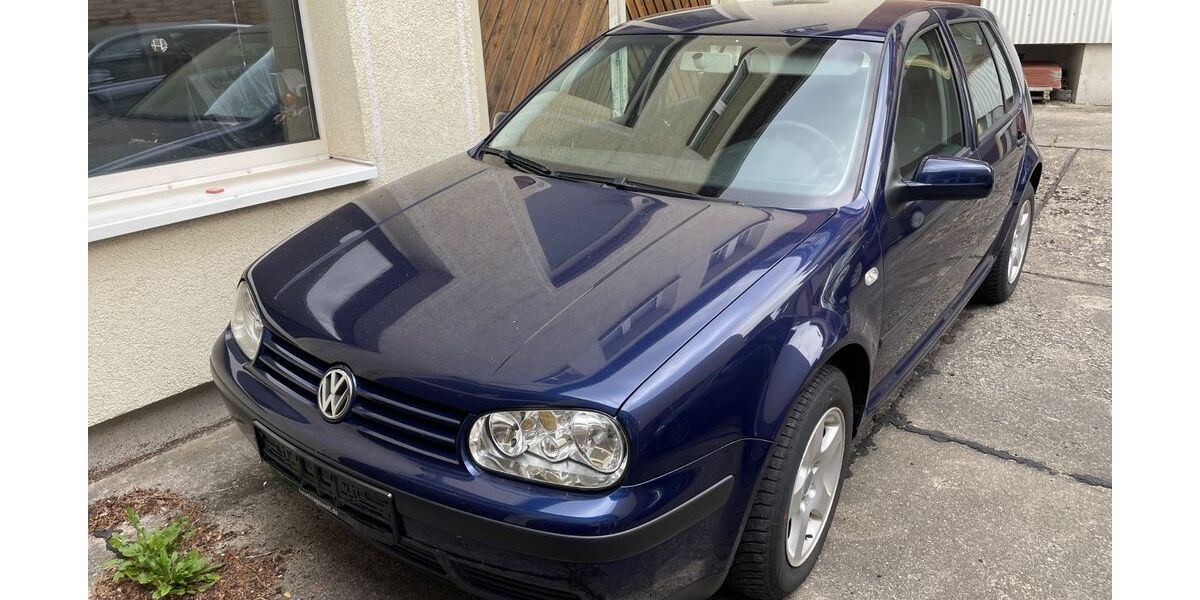 VW Golf 98.872 km 2.990 &euro; Wolfenbüttel 38302