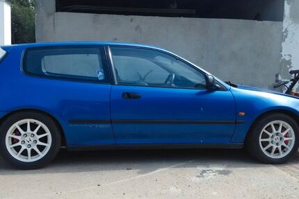 Honda Civic 150.000 km 1.234 € Dresden 01156