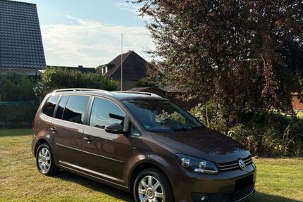 VW Touran 127.465 km 9.950 &euro; Helmste 21717