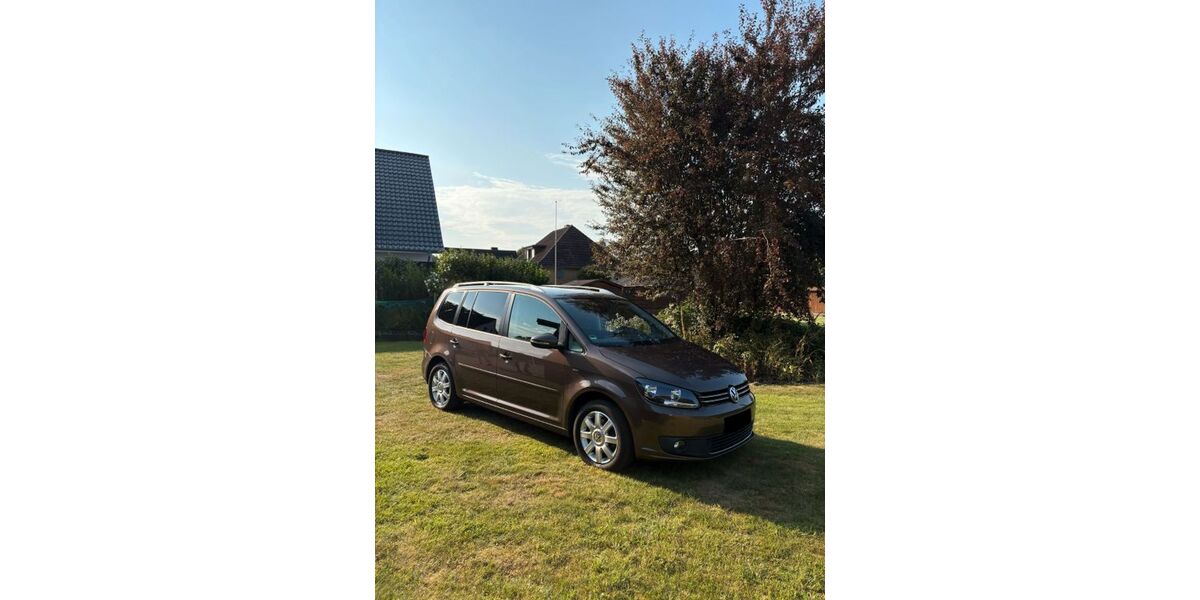 VW Touran 127.465 km 9.950 &euro; Helmste 21717