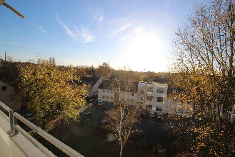 Etagenwohnung Niederkassel Lülsdorf - 3 Zimmer, 73 m&sup2;, 90.000&euro; | Angebot:26204805