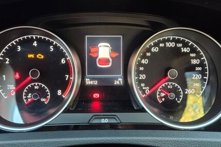 VW Golf 59.500 km 10.000 &euro; Meiningen 98617