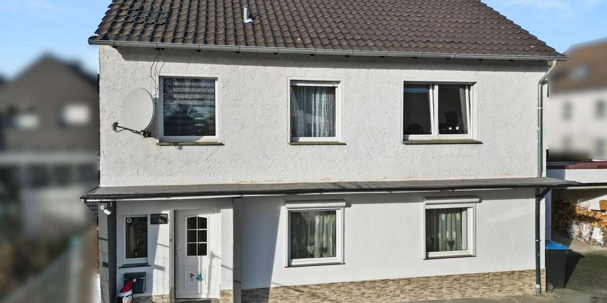 Einfamilienhaus Bad Lippspringe - 5 Zimmer, 130 m&sup2;, 335.000&euro; | Angebot:24420012