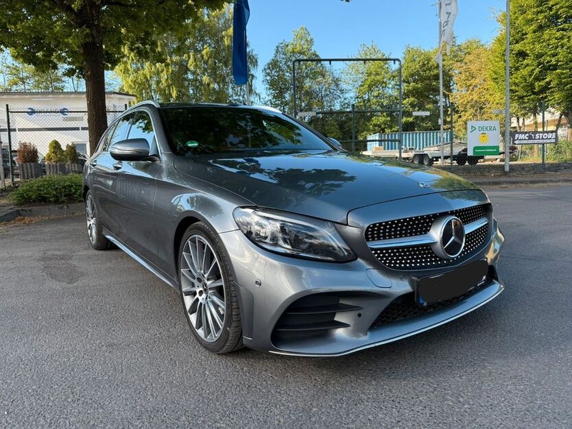 Mercedes-Benz C 300 218.846 km 19.990 € Niederelbert 56412