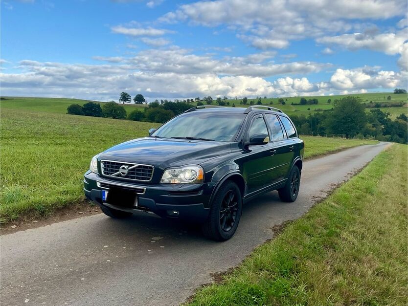 Volvo XC90 214.000 km 16.200 € Reichshof 51580