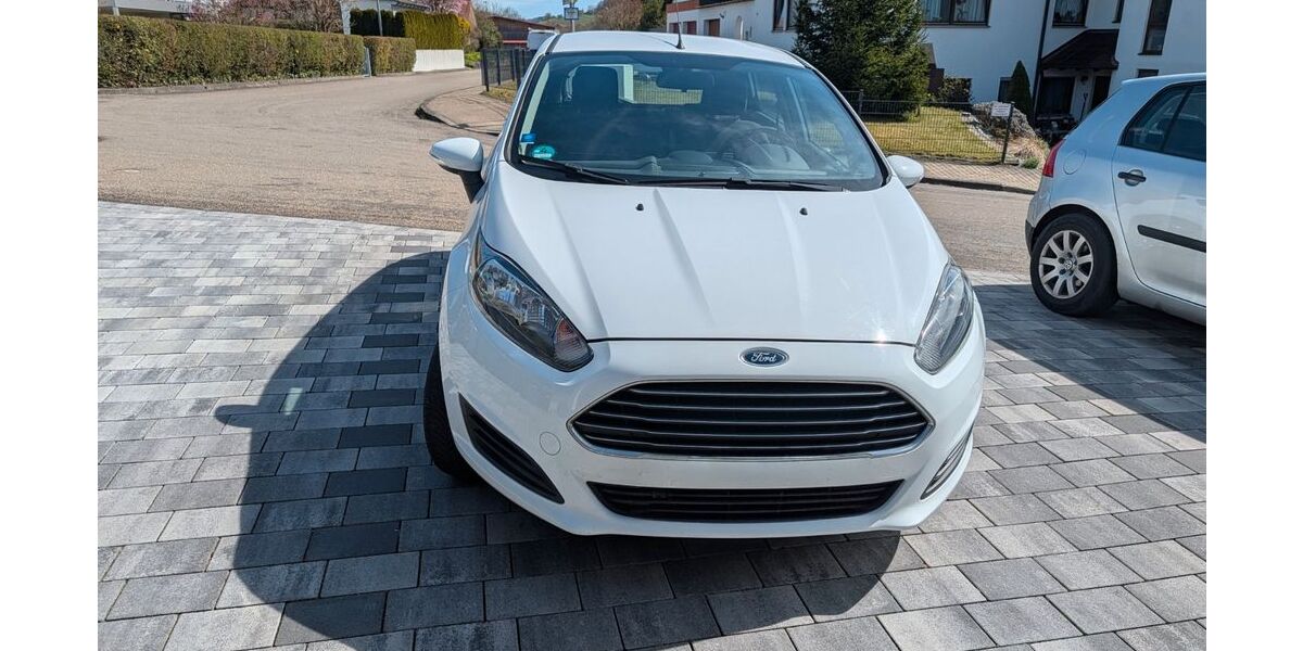 Ford Fiesta 89.300 km 5.299 &euro; Schwäbisch Hall 74523