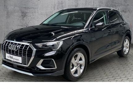 Audi Q3 8.800 km 40.150 &euro; Paderborn 33100